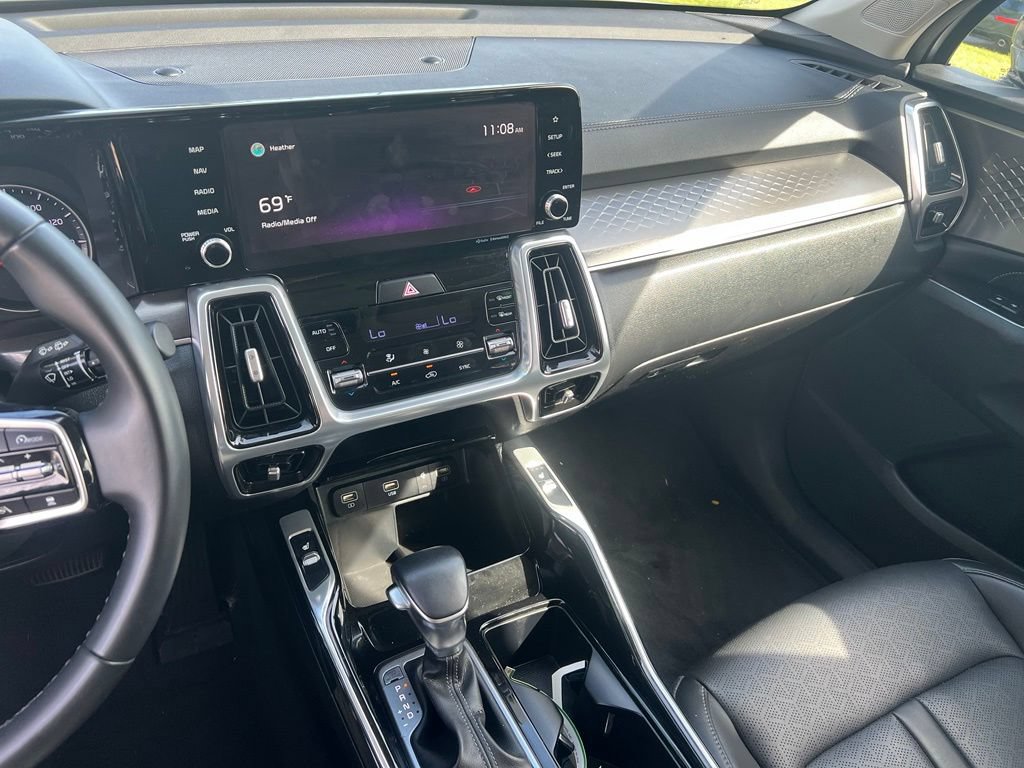 Used 2021 Kia Sorento SX AWD/4WD image 29