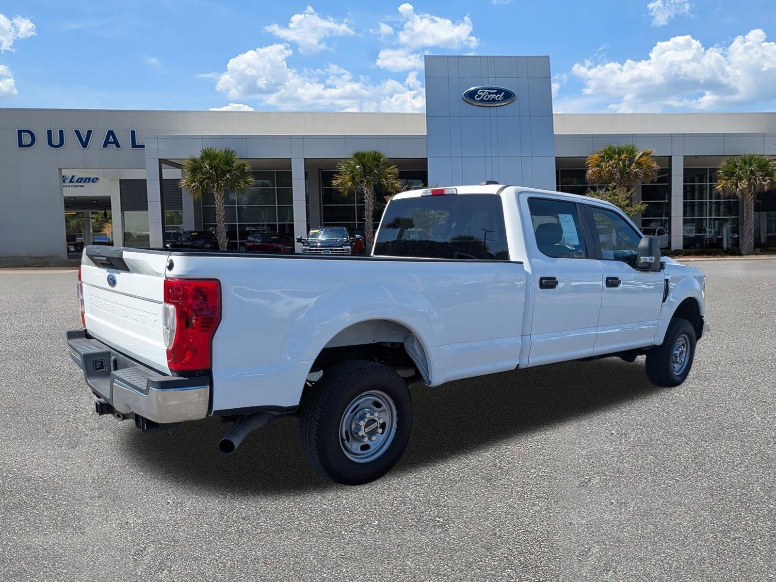 Used 2022 Ford F350 XL w/ Power Equipment Group image 4