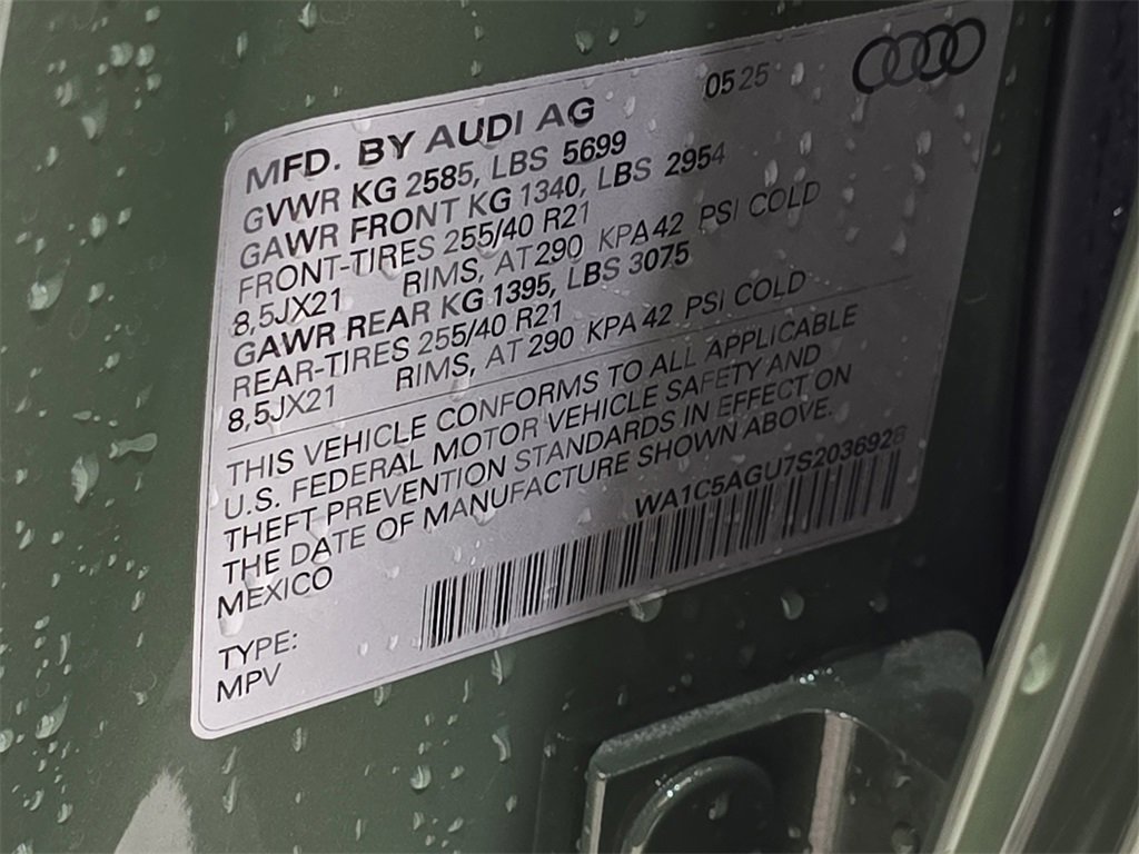 New 2025 Audi SQ5 Prestige image 36