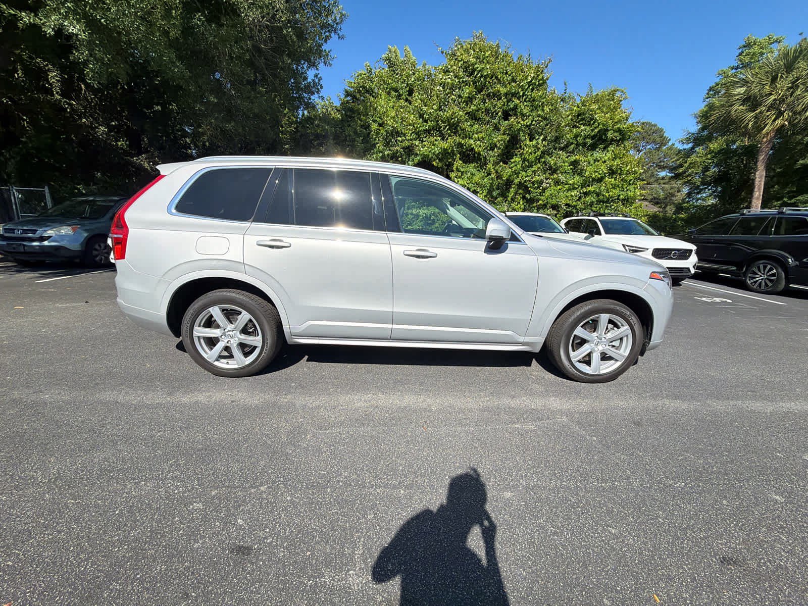 Used 2023 Volvo XC90 B5 Core w/ Protection Package Premier AWD/4WD image 19