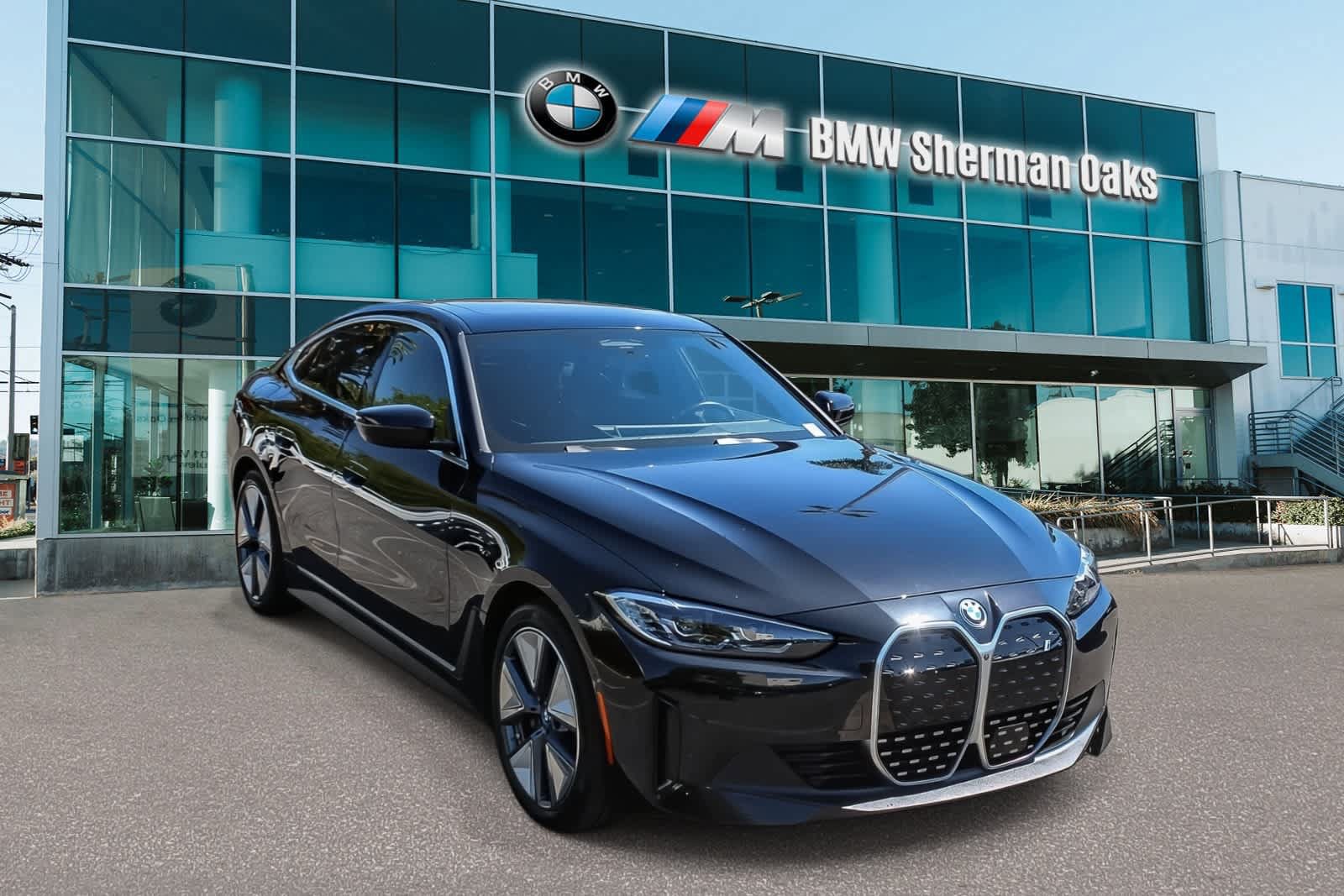 Certified 2023 BMW i4 eDrive40 RWD image 3