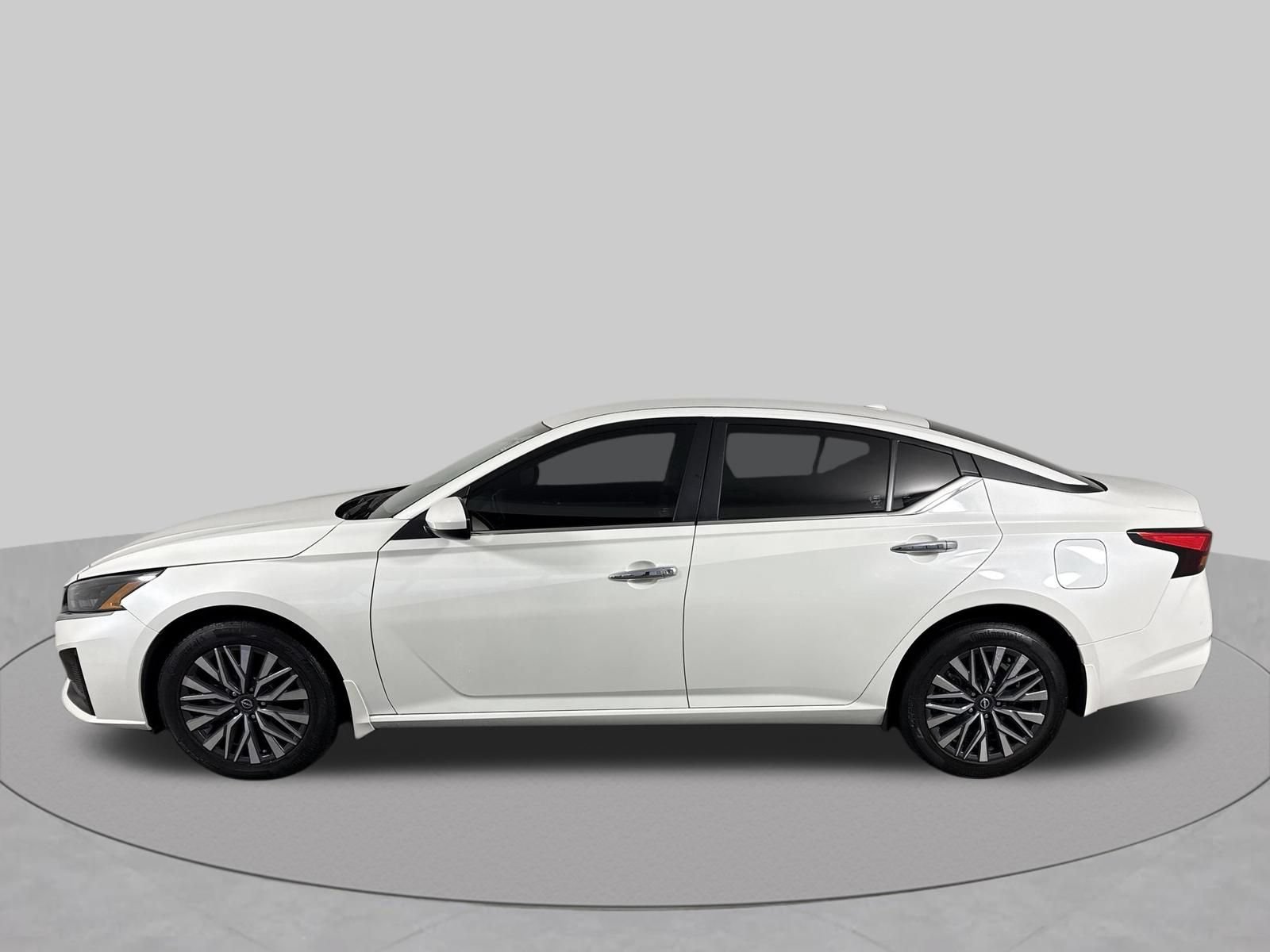 Certified 2023 Nissan Altima 2.5 SV AWD/4WD image 30
