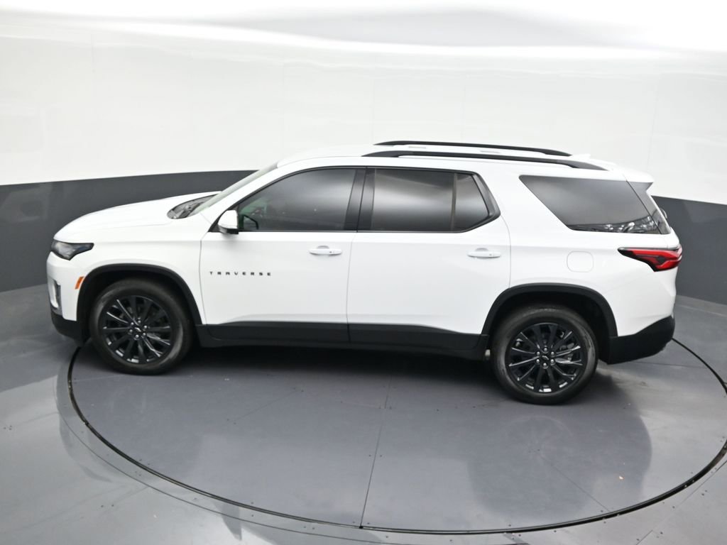 Used 2023 Chevrolet Traverse RS FWD image 22