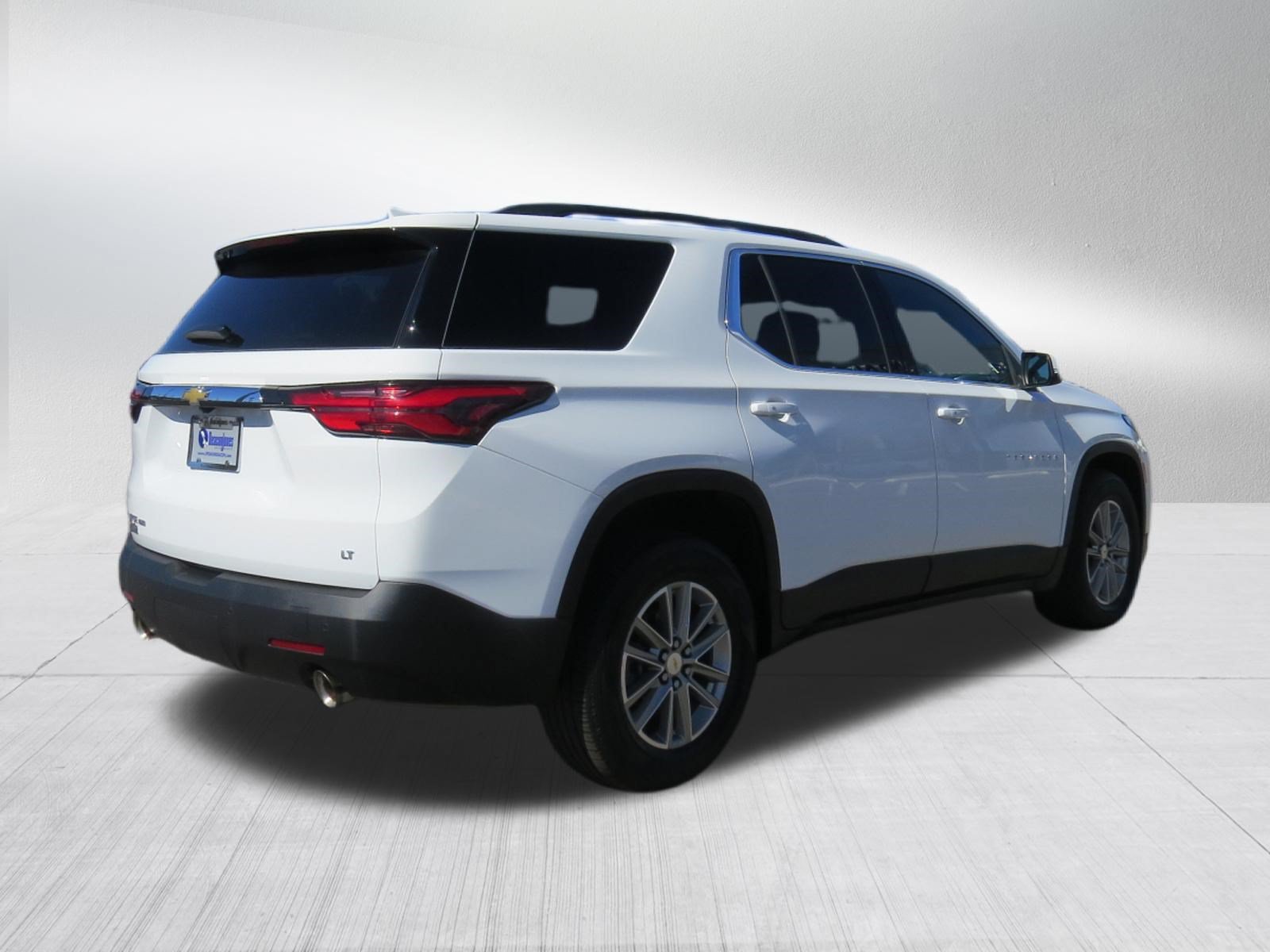 Used 2022 Chevrolet Traverse LT AWD/4WD image 3