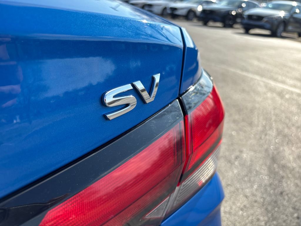 Used 2021 Nissan Versa SV image 40