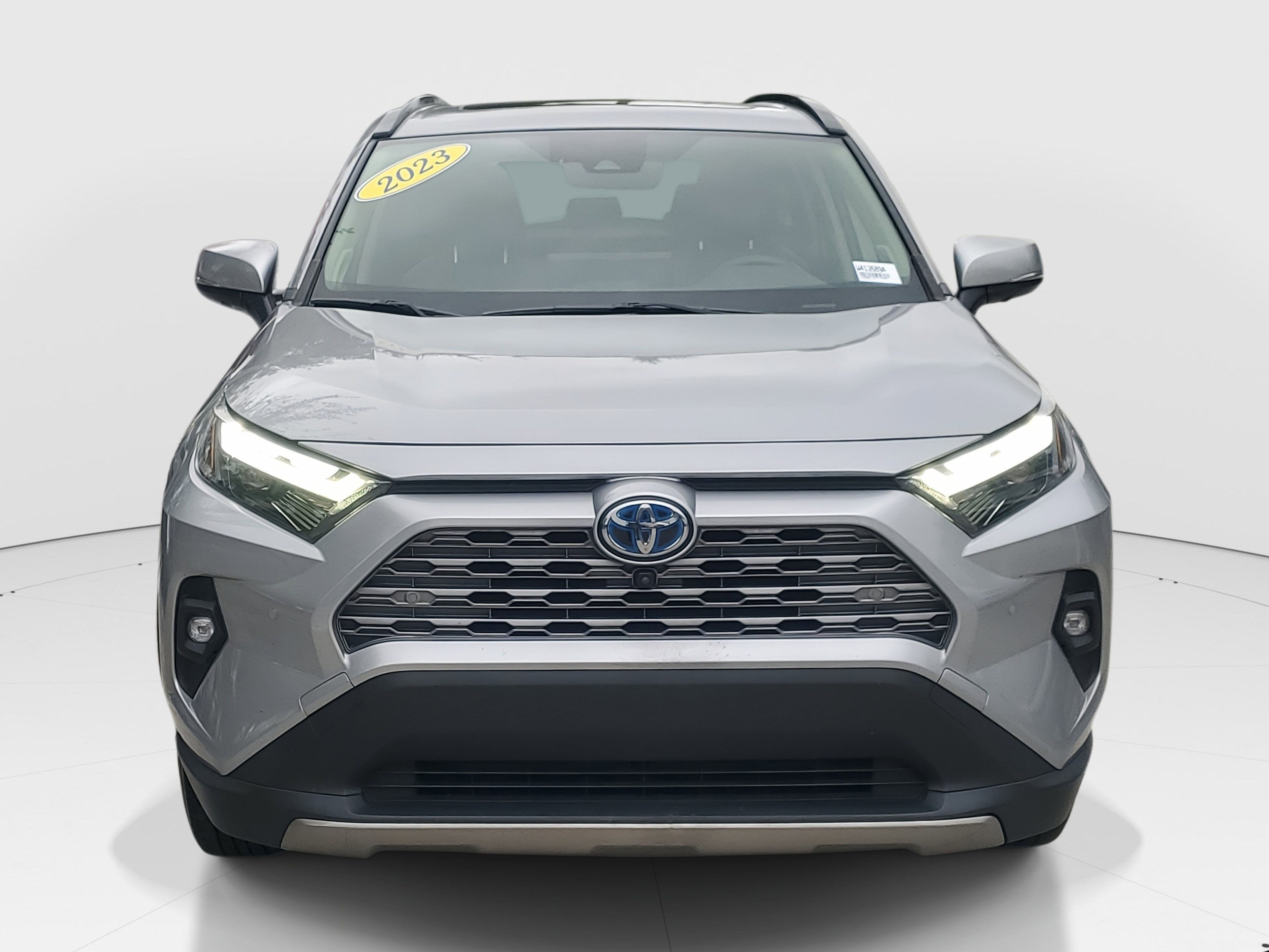 Used 2023 Toyota RAV4 Limited image 2