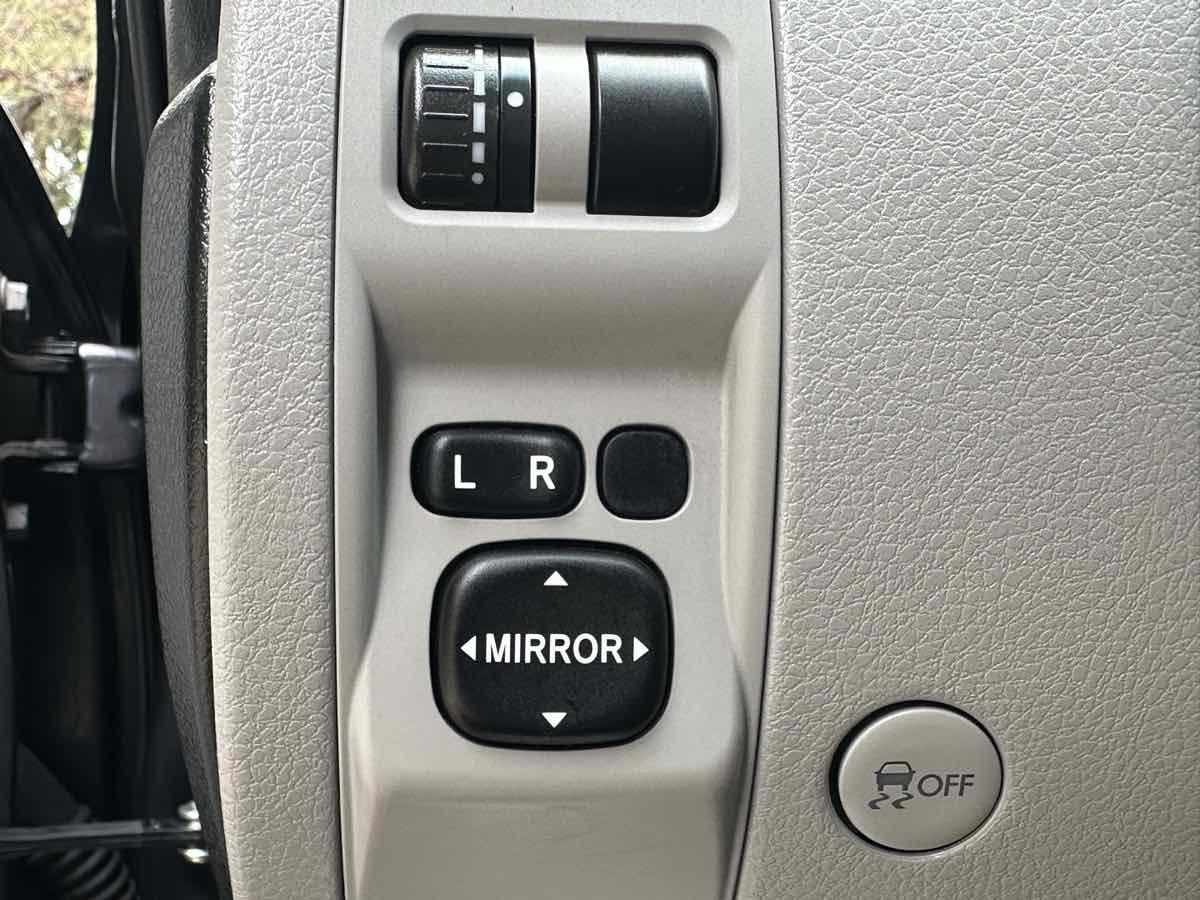 Used 2013 Subaru Forester 2.5X AWD/4WD image 32