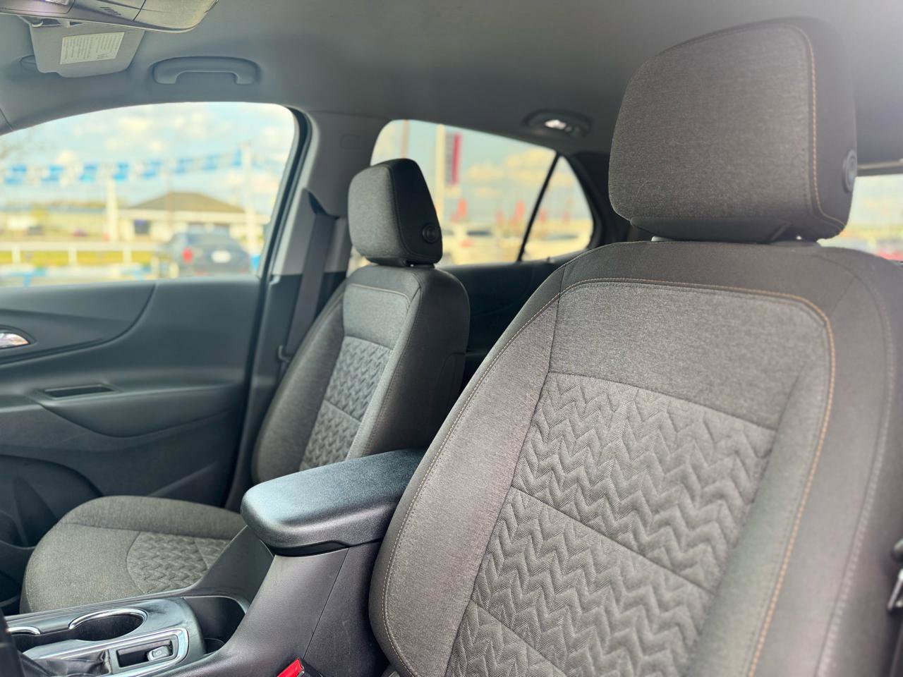 Used 2022 Chevrolet Equinox LT image 39