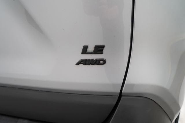 Used 2022 Toyota RAV4 LE image 76