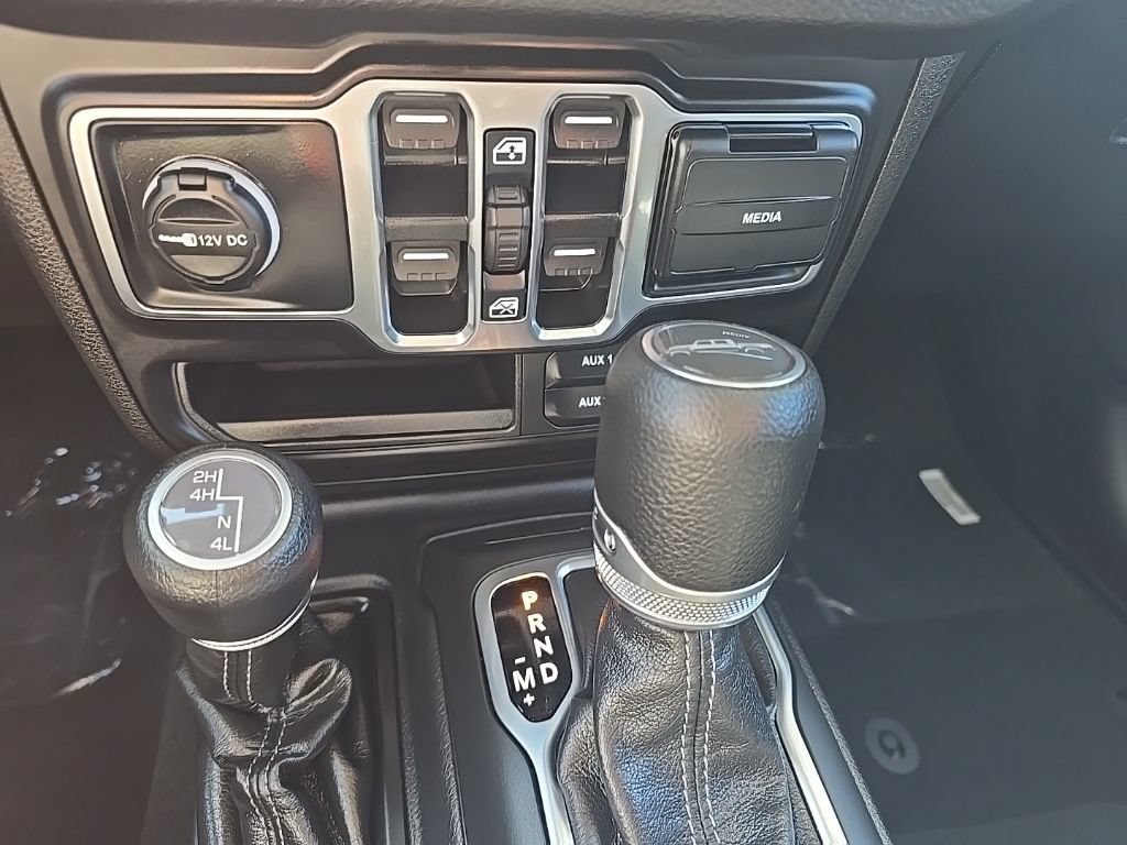 New 2025 Jeep Gladiator Sport AWD/4WD image 32