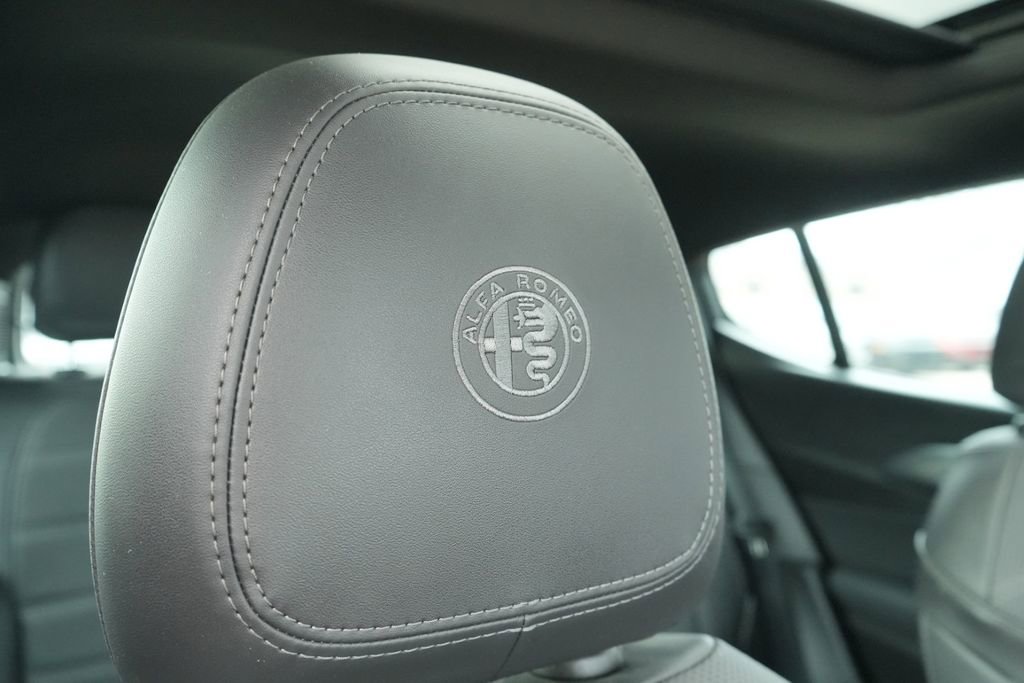 Used 2024 Alfa Romeo Tonale Ti w/ Active Assist Package image 14