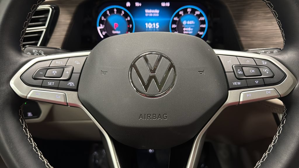 Used 2025 Volkswagen Atlas SEL AWD/4WD image 16