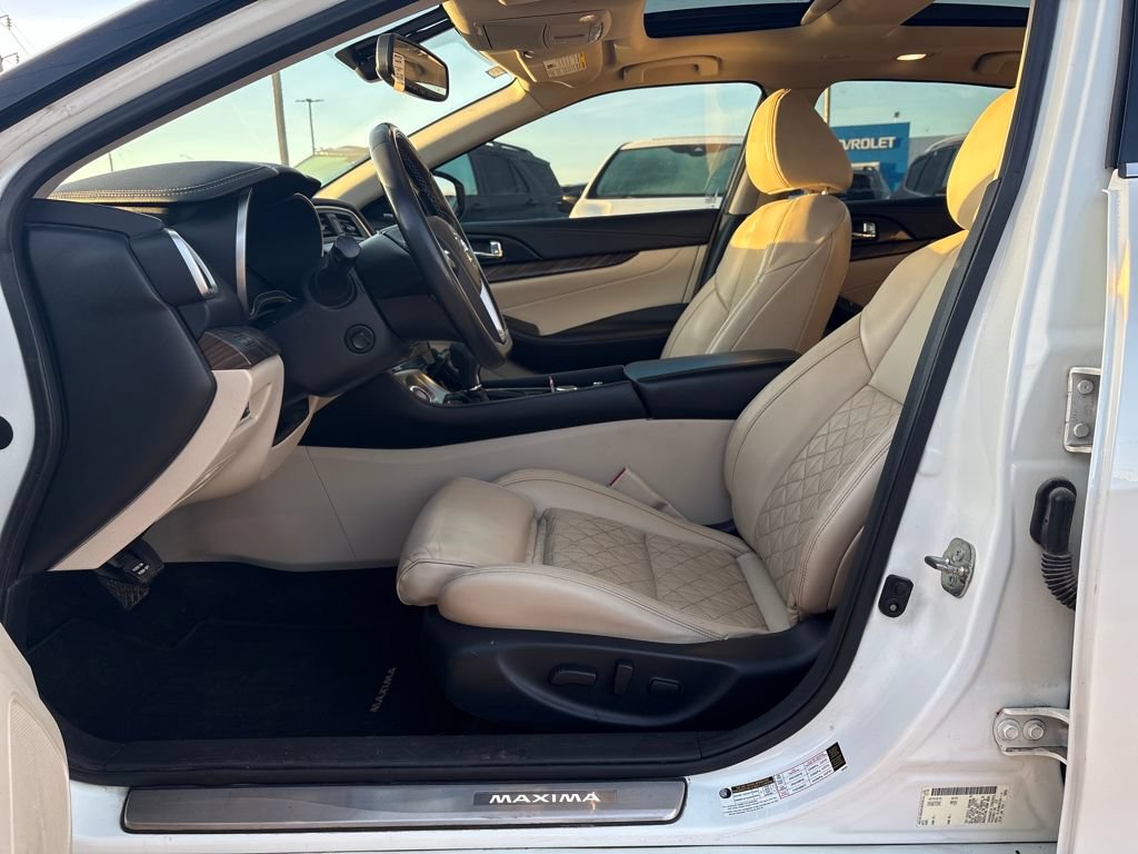 Used 2018 Nissan Maxima Platinum FWD image 11