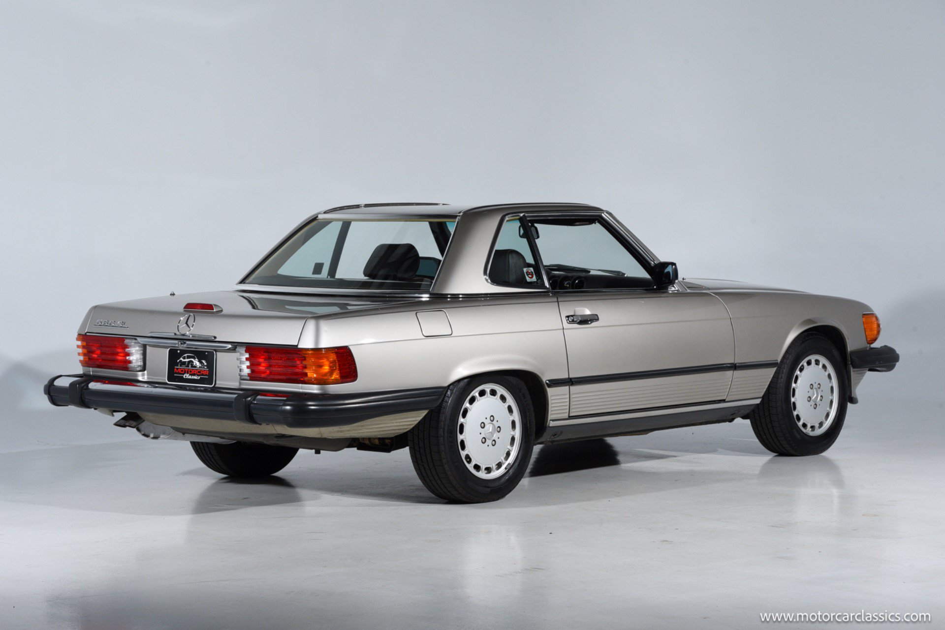 Used 1988 Mercedes-Benz 560 SL image 25