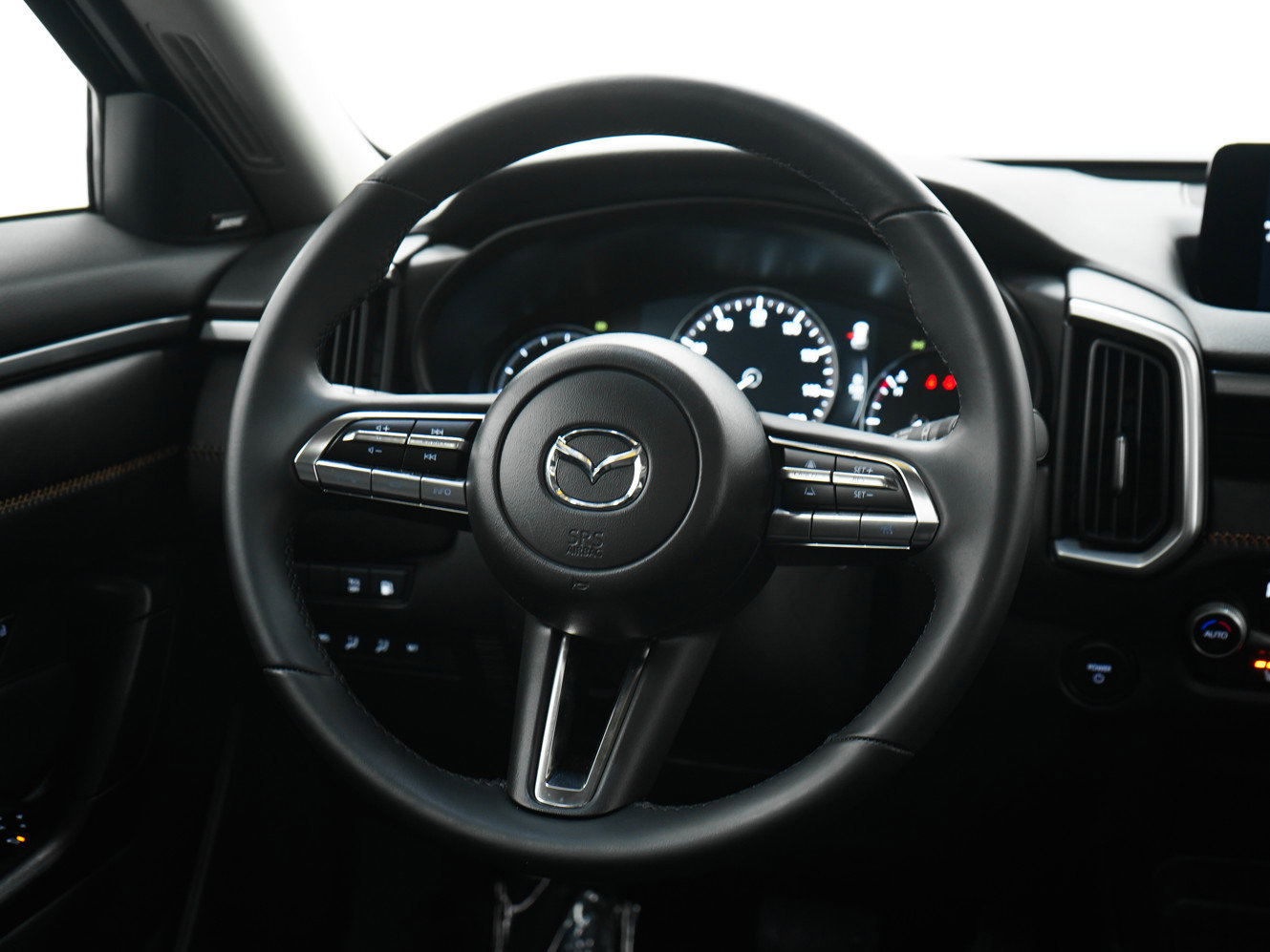 Certified 2025 MAZDA CX-50 AWD 2.5 Hybrid w/ Premium Pkg image 17