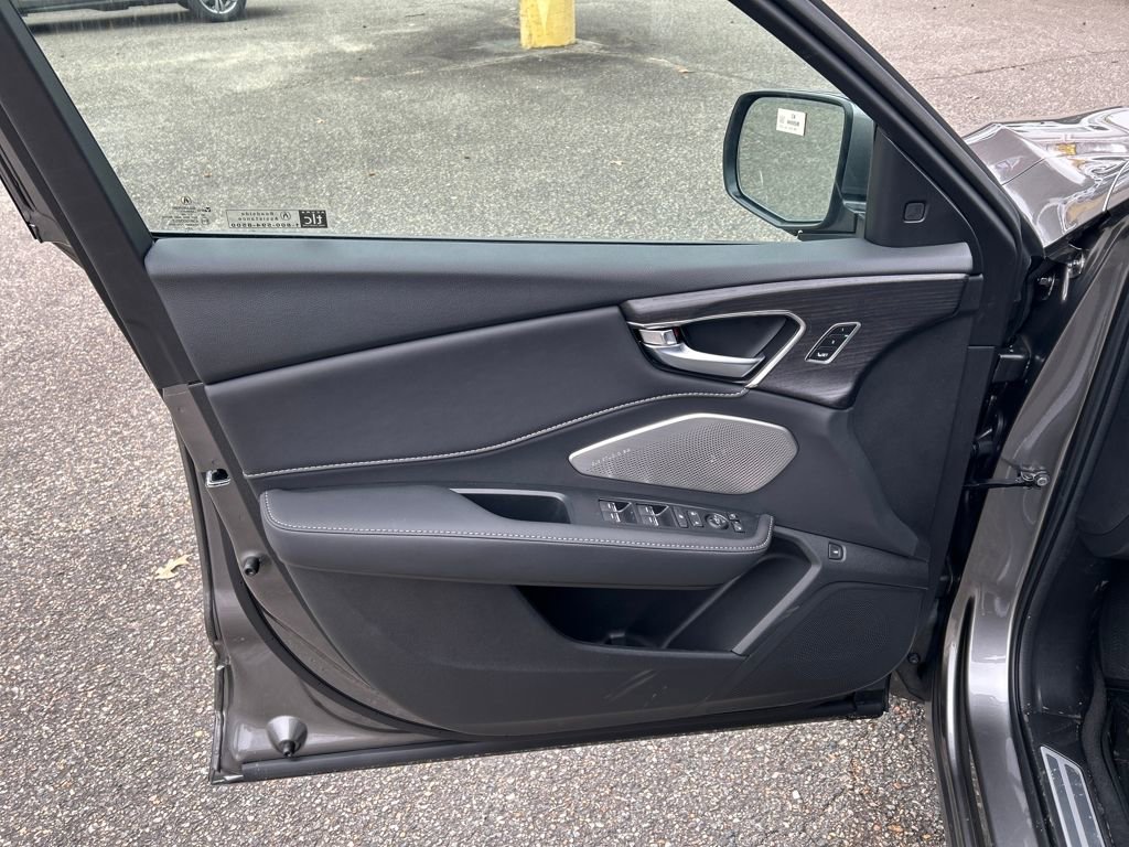 New 2026 Acura RDX SH-AWD image 13