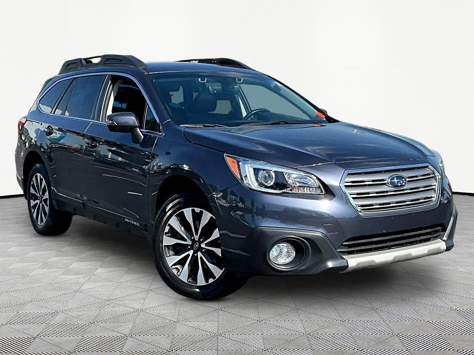 Used 2017 Subaru Outback 2.5i Limited AWD/4WD image 3