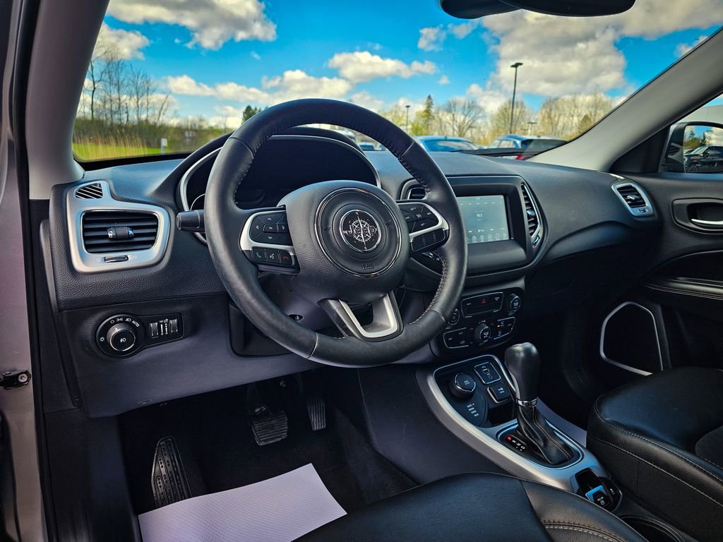 Used 2018 Jeep Compass Latitude w/ Popular Equipment Group image 15