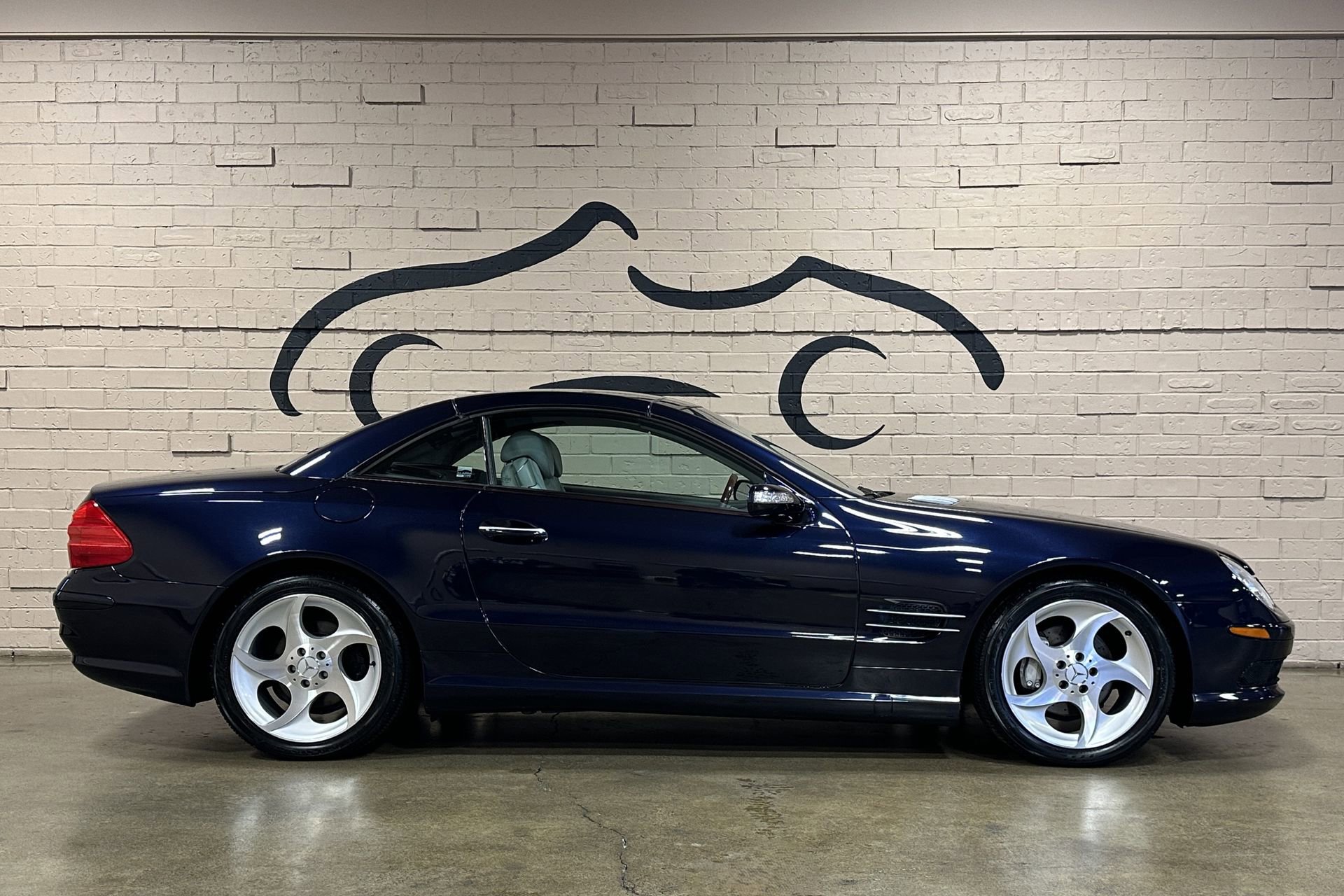 Used 2004 Mercedes-Benz SL 500 image 4