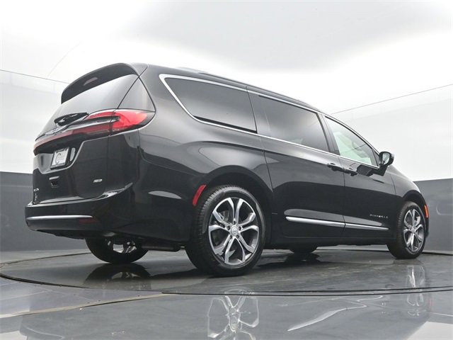 New 2026 Chrysler Pacifica Pinnacle image 43
