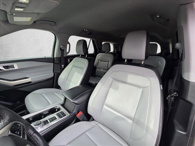 Used 2021 Ford Explorer XLT w/ Equipment Group 202A image 15