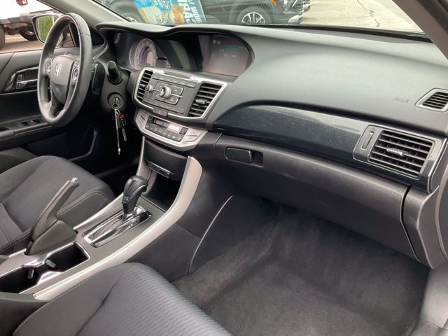 Used 2015 Honda Accord Sport image 20