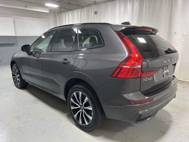 Used 2025 Volvo XC60 B5 Plus AWD/4WD image 2