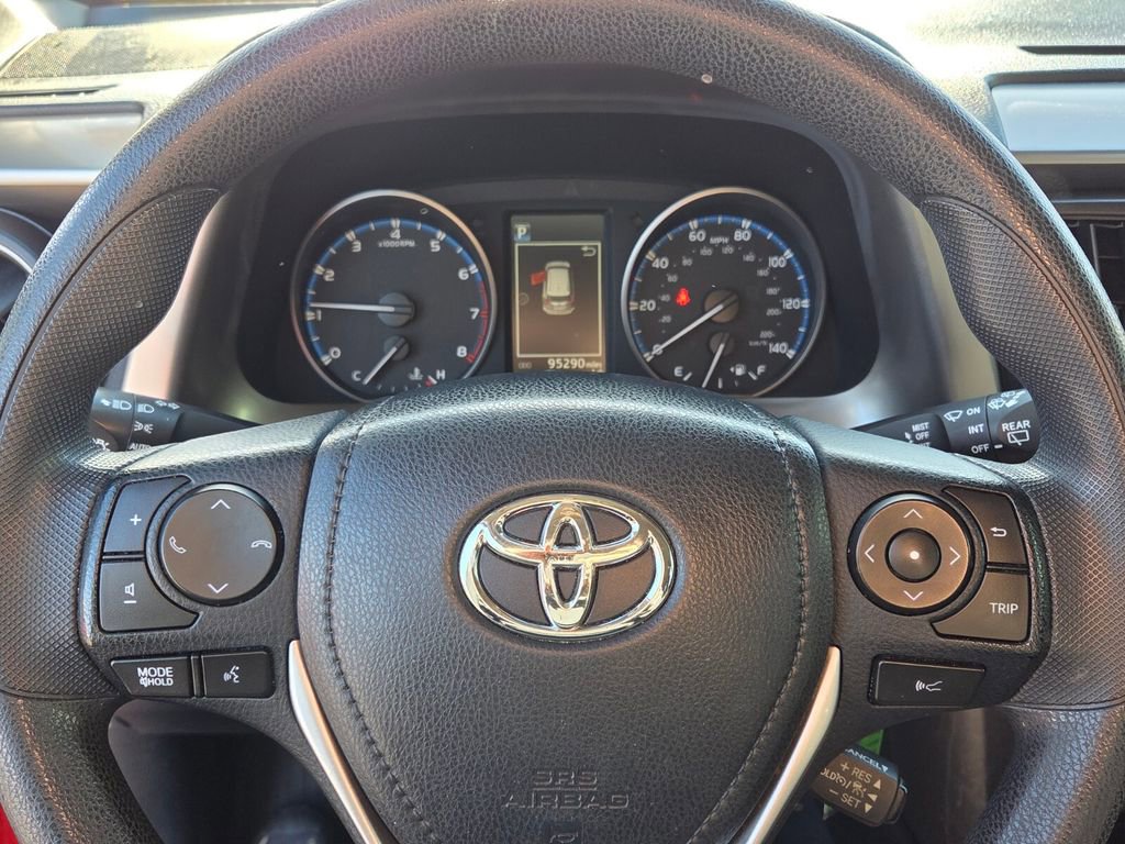 Used 2017 Toyota RAV4 LE image 23