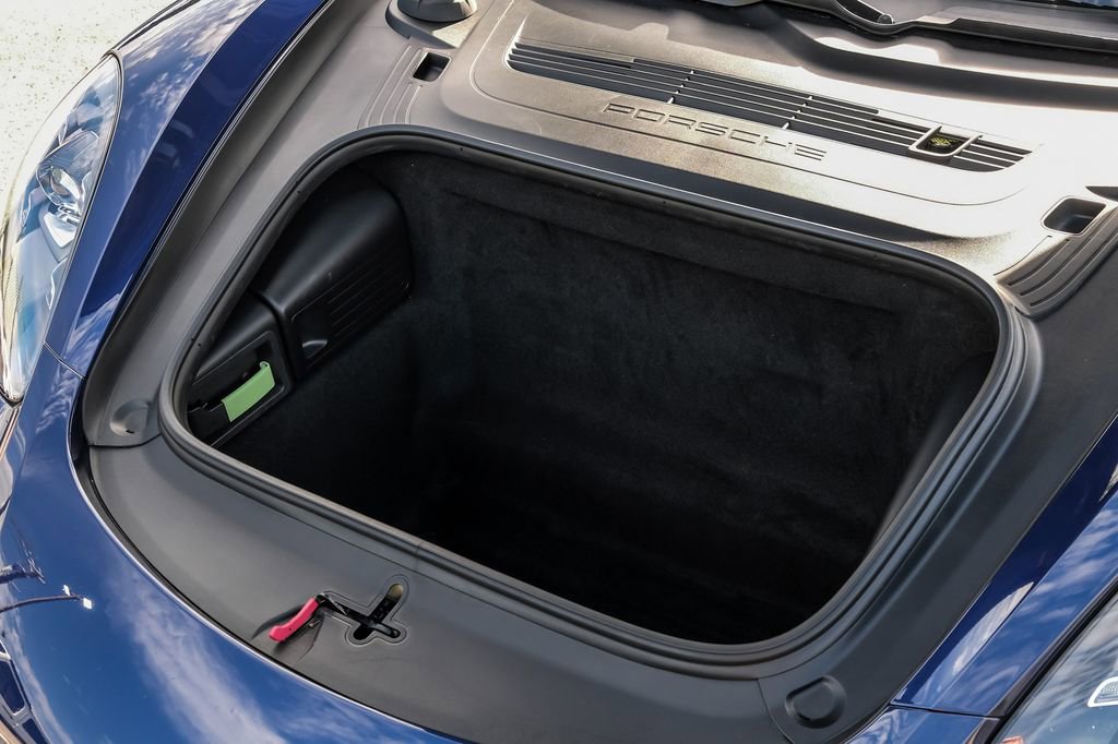 Used 2025 Porsche 718 Cayman RWD image 46