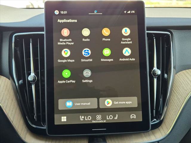 New 2027 Volvo XC60 B5 Plus AWD/4WD image 8