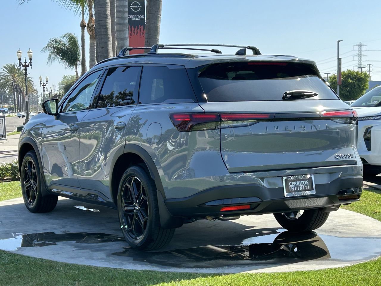 New 2026 INFINITI QX60 Sport AWD/4WD image 6