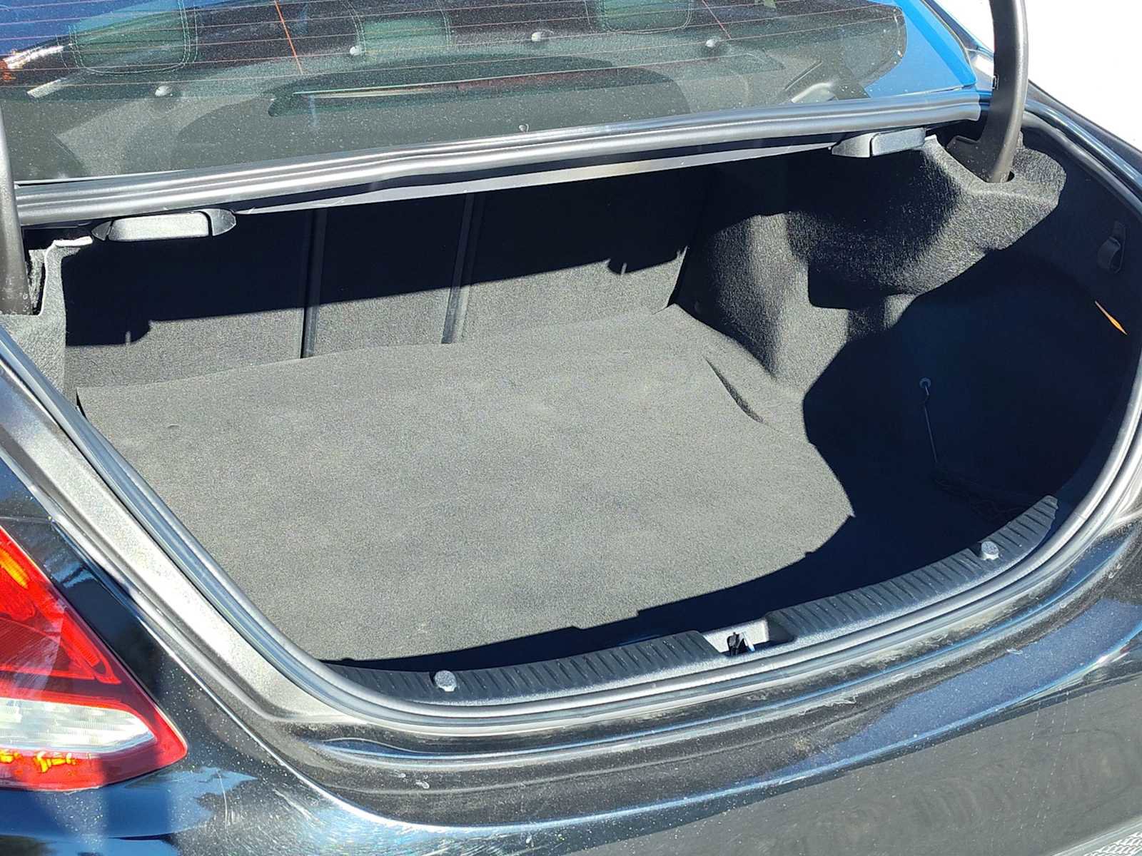 Used 2017 Mercedes-Benz C 300 Sedan image 15