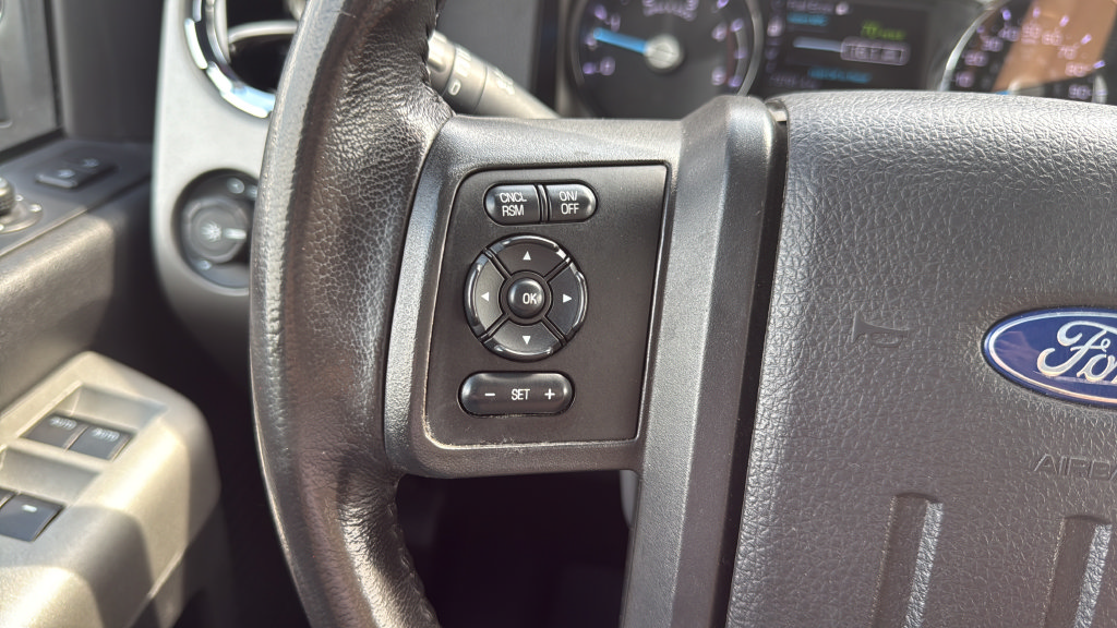 Used 2016 Ford F250 Lariat w/ Lariat Ultimate Package AWD/4WD image 28