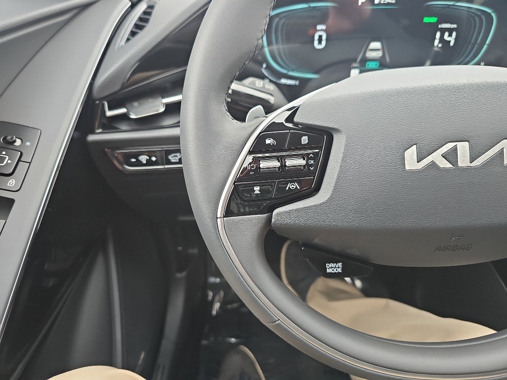 New 2026 Kia Sportage SX Prestige image 11