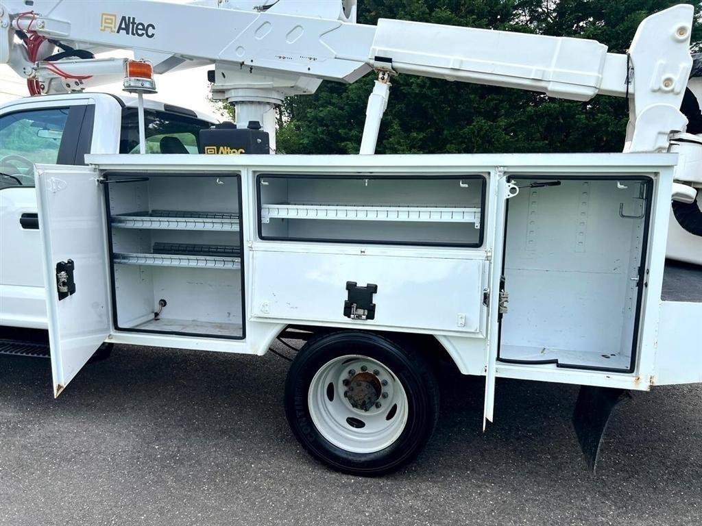 Used 2018 Ford F550 2WD Regular Cab Super Duty w/ Snow Plow Prep Package image 9