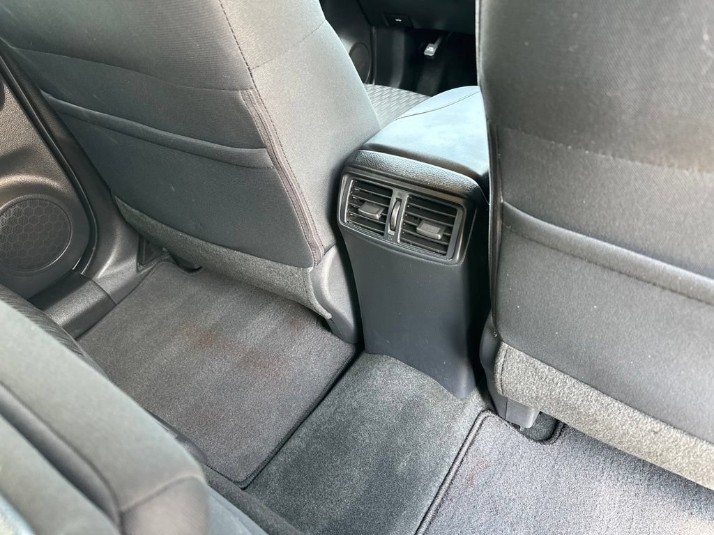 Used 2019 Nissan Rogue SV AWD/4WD image 22