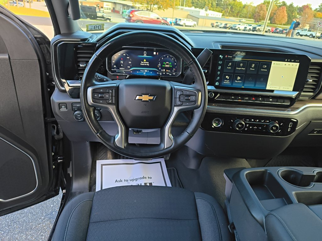 Used 2024 Chevrolet Silverado 1500 LT AWD/4WD image 13