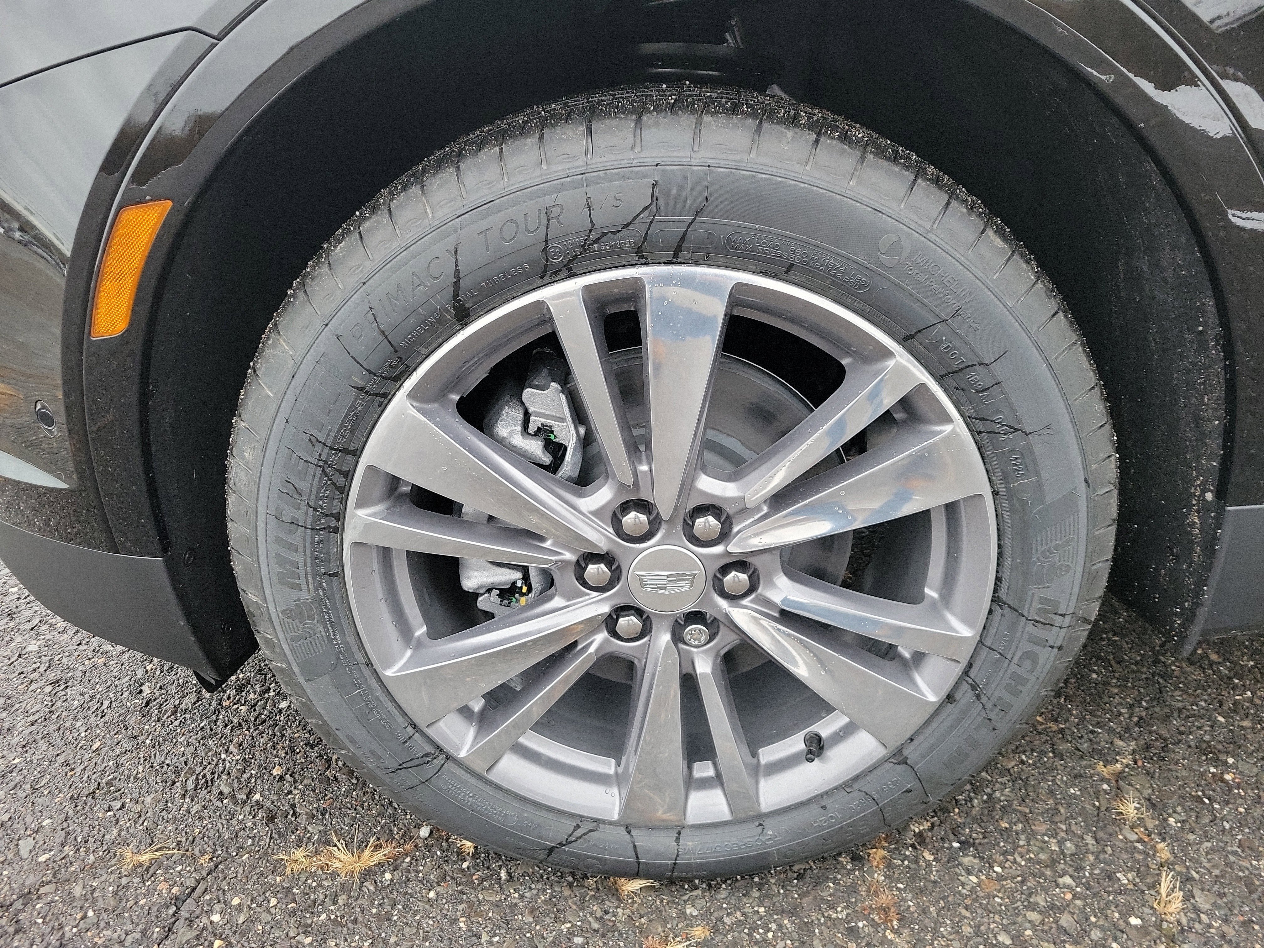 New 2026 Cadillac XT5 Premium Luxury w/ LPO, Floor Liner Package AWD/4WD image 11