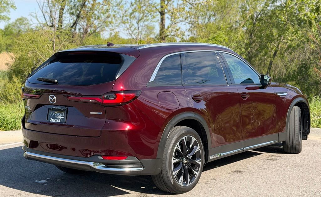 Used 2024 MAZDA CX-90 Plug-In Hybrid w/ Premium Pkg AWD/4WD image 4