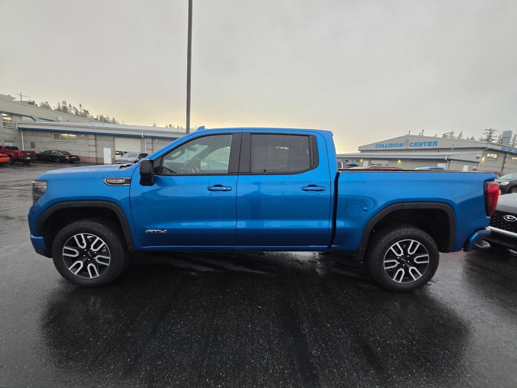 Certified 2023 GMC Sierra 1500 AT4 w/ Technology Package AWD/4WD image 7