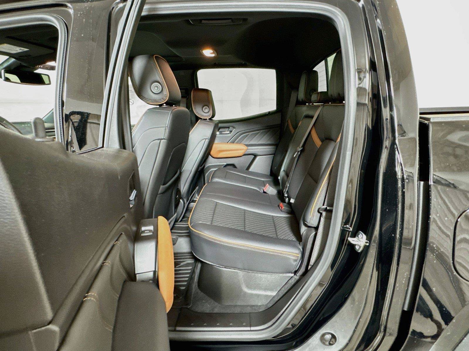 New 2026 GMC Canyon AT4 w/ Technology Plus Package AWD/4WD image 13