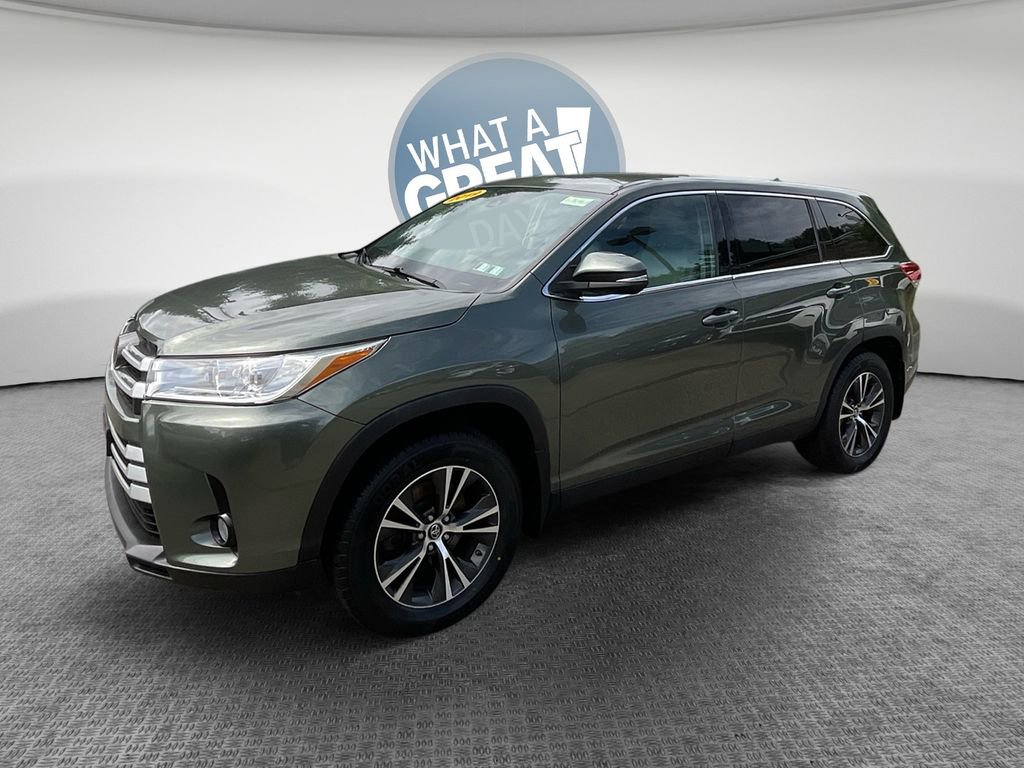 Used 2019 Toyota Highlander Plus AWD/4WD image 8