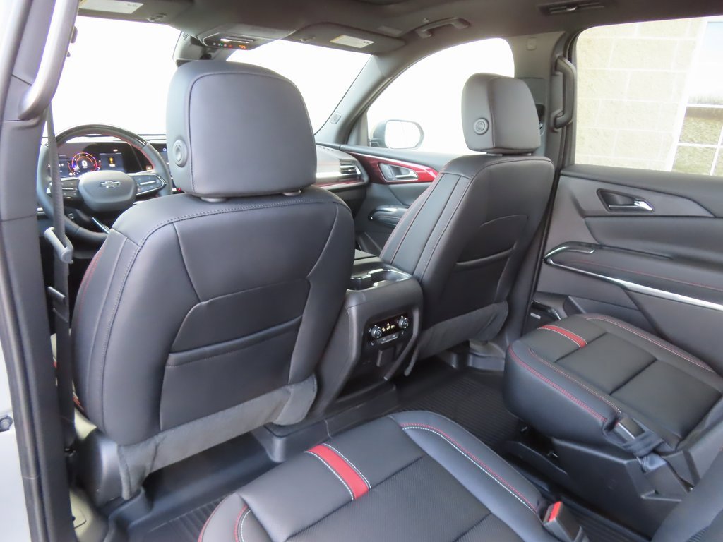 New 2026 Chevrolet Traverse RS w/ LPO, Floor Liner Package image 25