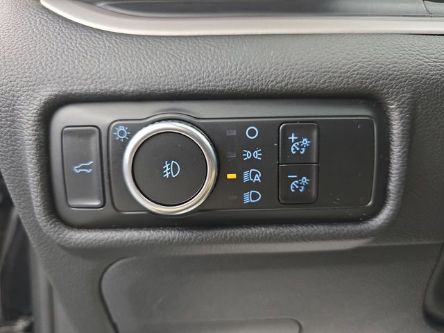 Used 2023 Ford Explorer XLT w/ Equipment Group 202A image 30