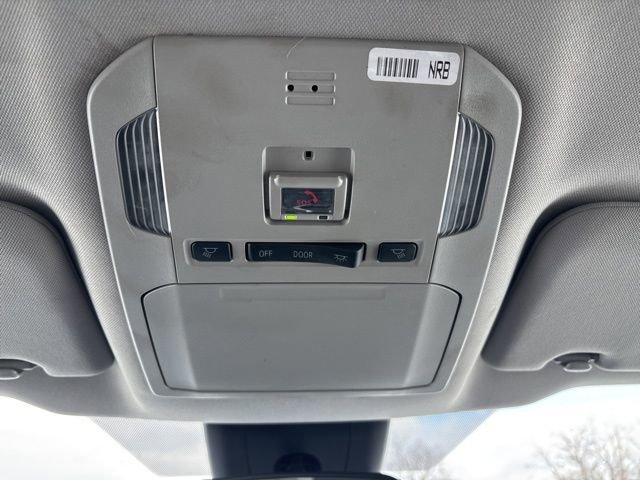 Used 2021 Toyota Highlander LE image 38