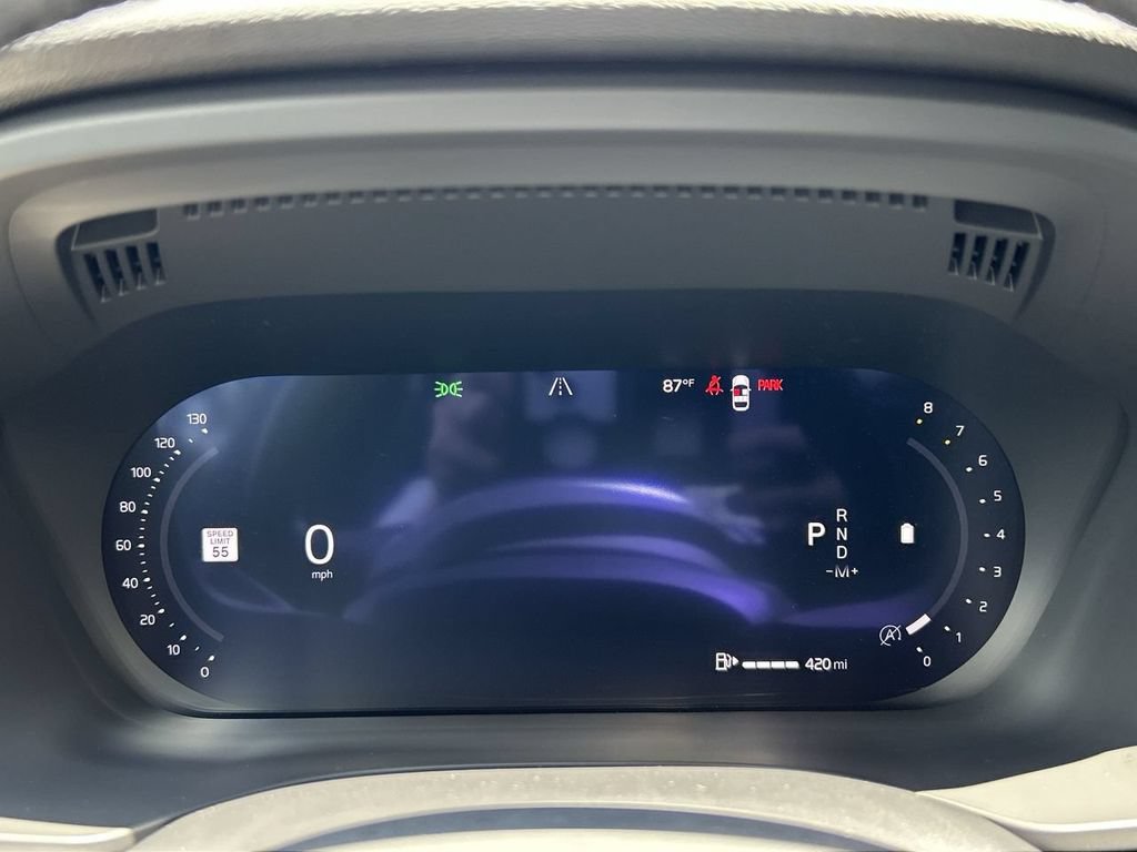 New 2026 Volvo XC60 B5 Plus w/ Protection Package Premier AWD/4WD image 19