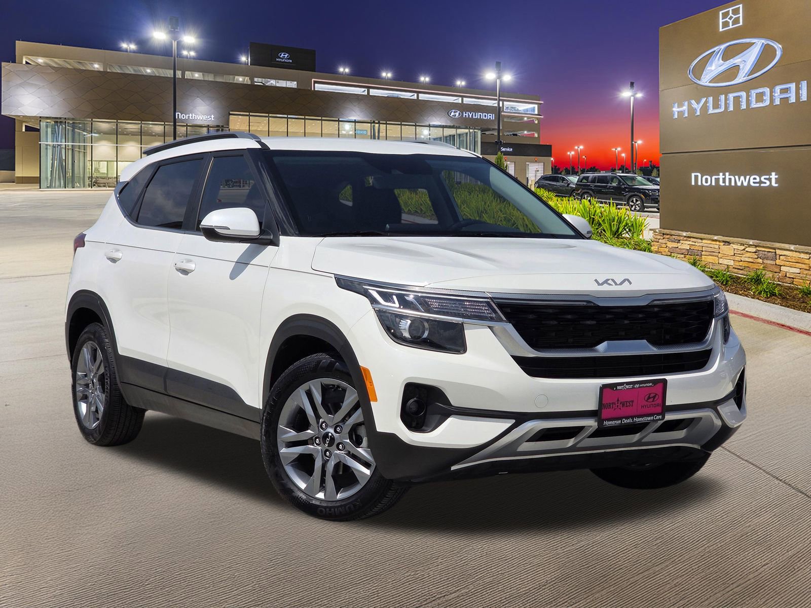 Used 2023 Kia Seltos S image 3