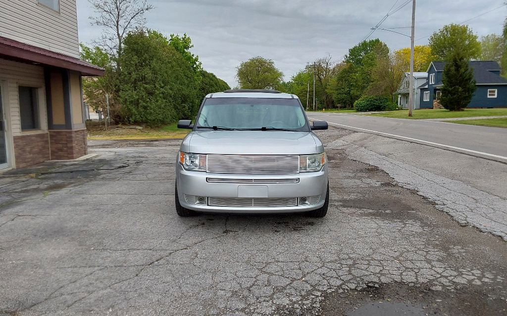 Used 2009 Ford Flex SE FWD image 4
