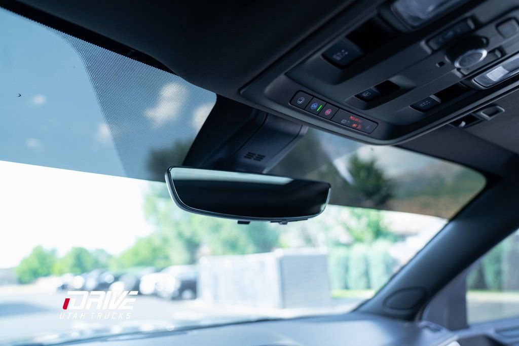 Used 2021 GMC Yukon XL Denali w/ Denali Premium Package image 40