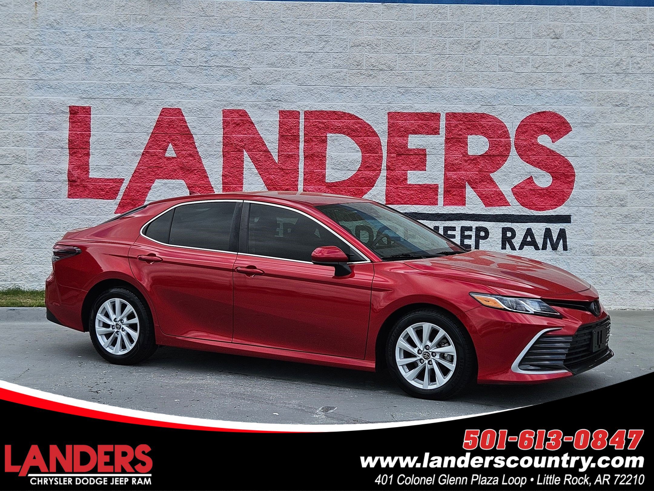 Used 2023 Toyota Camry LE image 1